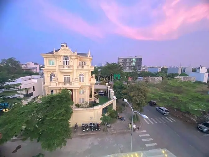 Bán Nhà Trục Chính Hẻm 68 Diamond Town Bưng Ông Thoàn, Phú Hữu, Q9
