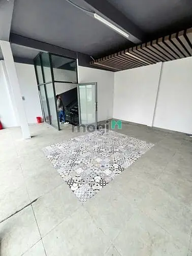 Cho Thuê Nhà Nguyên Căn Mặt Tiền Nguyễn Thị Minh Khai , Q1