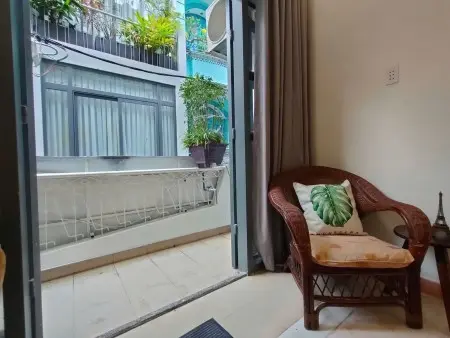 Cho Thuê Phòng Trệt Có Sân Trước Ở Vườn Chuối Quận 3 Ngay Cư Xá Đô Thành, Vòng Xoay Dân Chủ