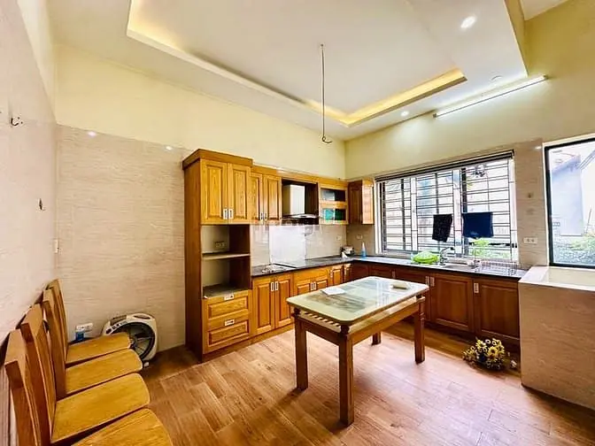 Bán Nhà Phùng Chí Kiên, Cầu Giấy -105M2 -Ô Tô - Kinh Doanh, Mt Thoáng