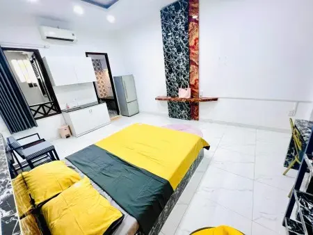 Hoàng Hoa Thám, P12 – Phòng Cửa Sổ Thoáng Mát, Gần Sân Bay