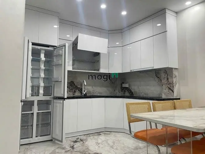 Cho Thuê Nhà Ngõ 150 Hoa Bằng 38M X6T Thang Máy