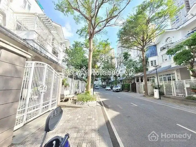 Cho Thuê Biệt Thự Saigon Pearl, 10X20M, 3 Tầng, Gần Sông, Giá 4.500 Usd/Tháng