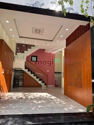 Cho Thuê Nhà Nguyên Căn Mới, Đậu Xe Ô Tô – Đường An Phú Đông 3, Q12