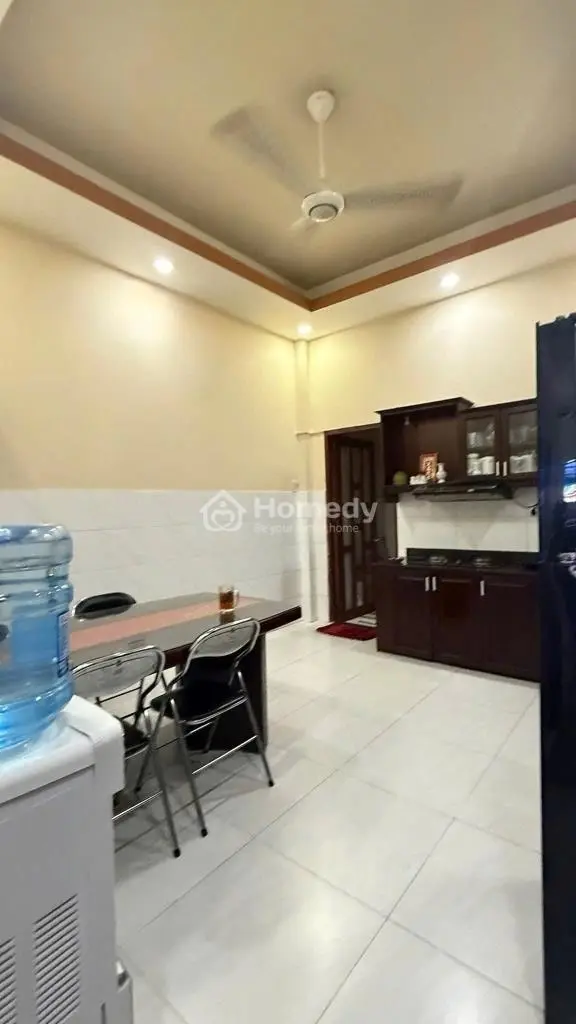 Cho Thuê Nhà Nguyên Căn Mặt Tiền Đường Tên Lửa