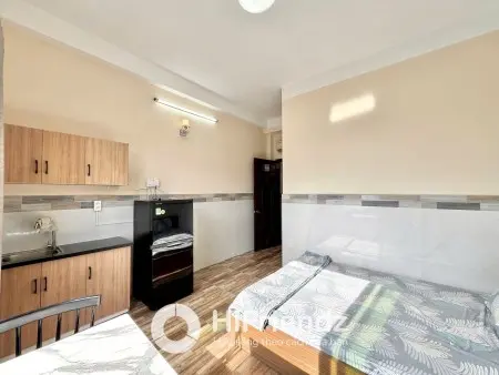 Chdv Mới Thang Máy Cửa Sổ Lớn Ở Trần Hưng Đạo Quận 5
