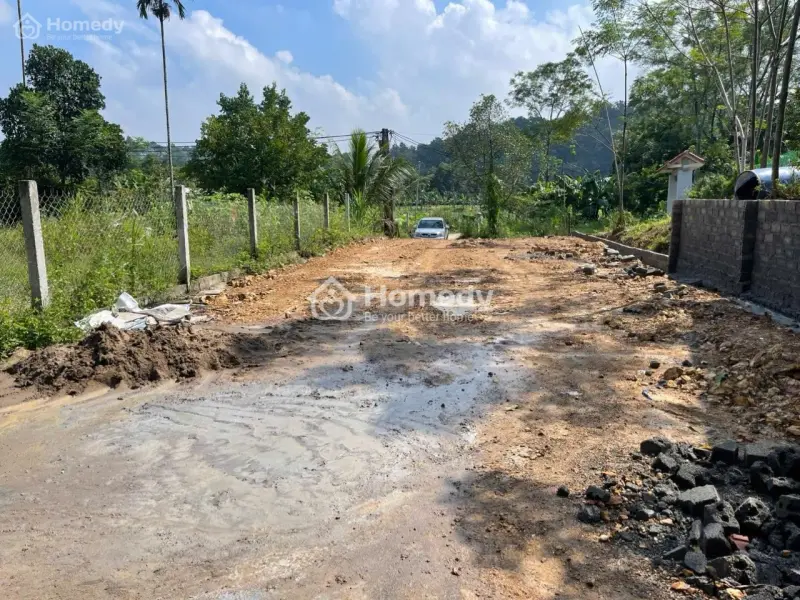 Bán Đất Chính Chủ Thôn Bằng Y Ba Vì Rộng 700M2 Mặt Tiền 8,7M Sẵn Nhà Ở Luôn
