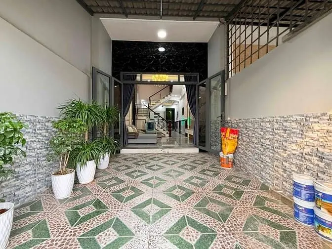 Nhà Mt Đường Thạnh Xuân 43, Dt:4X16M, Trệt, 3 Lầu, Sân Trước, 4Pn, S/T