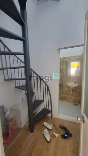 Nhà Số: 261 Nguyễn Tiểu La, Góc Ngã Tư Bà Hạt, (3X11M 3L) - 18Tr