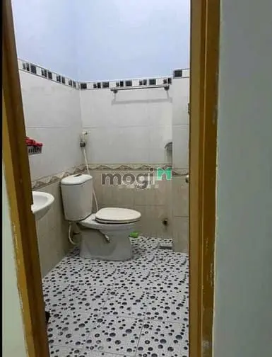 Nhà Trống, (3.5X12M 3L 3 Phòng Lớn), Hxt 68/2B Đồng Nai P15 Q10