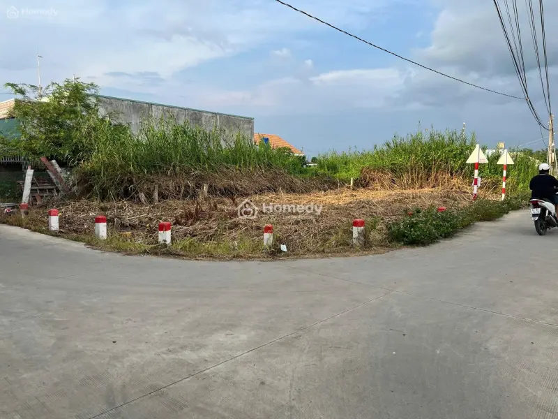Bán Gấp Lô Góc 2 Mặt Tiền Đường Lê Văn Tâm, Tân Trụ, Long An. Diện Tích: 234 M2