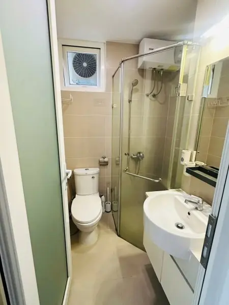 C/C Phúc Yên,P15, Tân Bình Căn 2P Ngủ, Full Nt Giá 10Tr