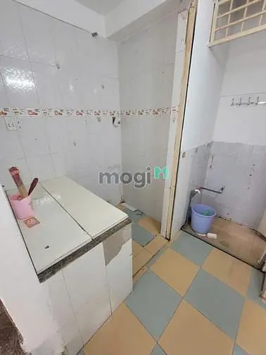 Nhà 3 Lầu (3Pn, 3Wc), 635/2C Bà Hạt P6 Q10 - 13 Triệu/Th