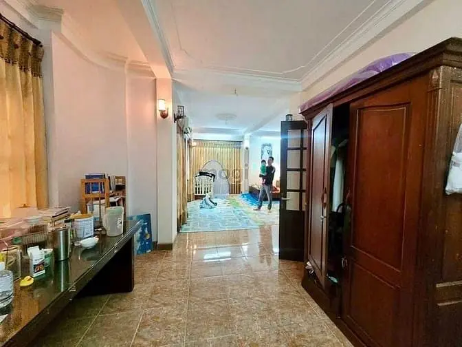 Bán Nhà Hà Đông Đường Ngô Quyền, 10,1 Tỷ, 55M2 X 4 Tầng, Dân Trí Cao.