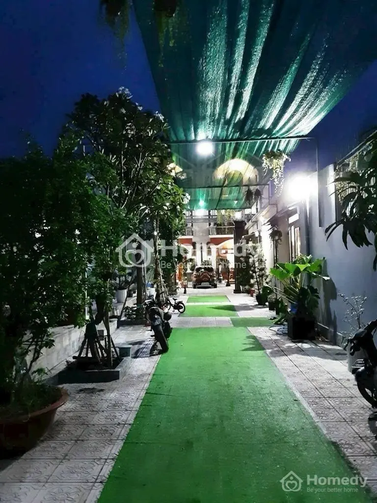 Biệt Thự Sân Vườn Cực Đẹp Hẻm Xe Tải Tránh Nhau Gần Ql13 Ngang 10M; S=476; Chỉ 25 Tỷ.