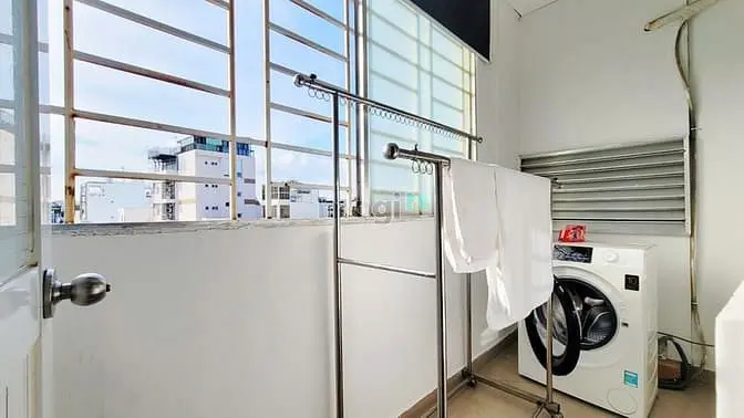 Penthouse Quận 1_1Pn 75M2_Balcony_Máy Giặt Riêng_Công Viên Lê Văn Tám