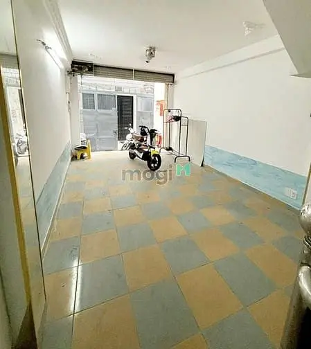 Nhà 3 Lầu (3Pn, 3Wc), 635/2C Bà Hạt P6 Q10 - 13 Triệu/Th