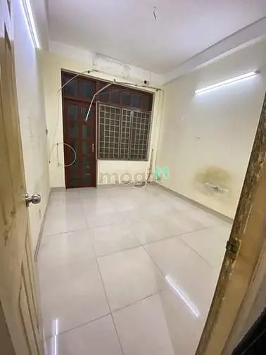 Nhà Trống, (4Pn-3Wc), Hxt 7M 161/2B Lạc Long Quân P3 Q11