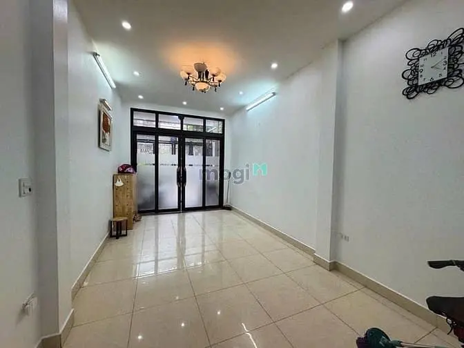 6060843 ảnh đại diện 1