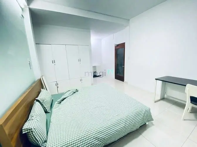 Chính Chủ Căn Hộ Đầy Đủ Tiện Nghi Ngay Trung Tâm Bình Thạnh Sát Q1-3P