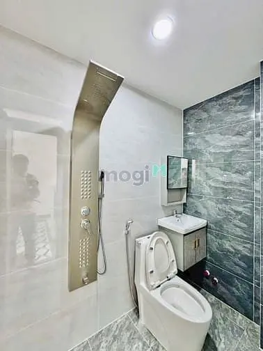 6061085 ảnh đại diện 1