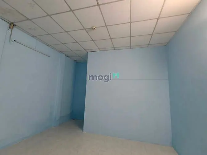 Cho Thuê Kho Xưởng 700M2 Gần Đường Lê Văn Việt Với Hoàng Hữu Nam Q9