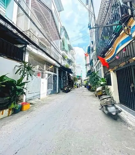 Kèo Thơm - Nhà Cấp 4 5X20M Hẻm Xe Hơi Nguyễn Văn Quỳ, Quận 7