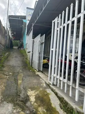 Bán Đất Tặng Nhà Xây Kiên Cố Diện Tích 294M2 Giá Chỉ 3 Tỷ 700Tr Cách Chợ Ngô Quyền 1Km