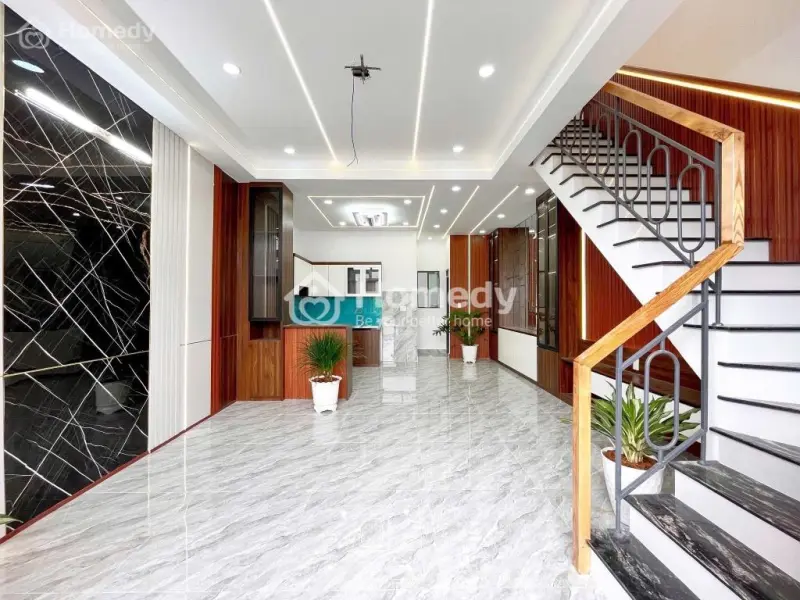 Bán Nhanh Căn Nhà 5 X 16 , Sổ Hồng Riêng , Hoàn Công