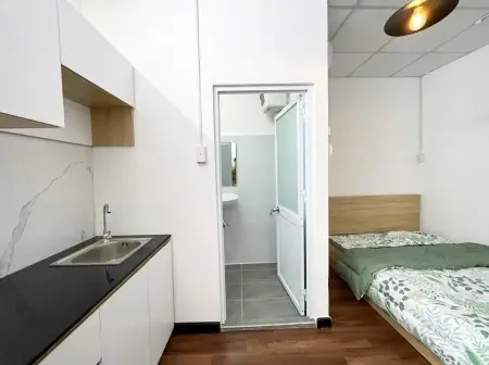 Cho Thuê Chdv Full Nội Thất .Mới Hẻm Trần Khắc Chân Gần Chợ Tân Định. Cầu Bông Giá 5.3 Tr. Giá Tốt.