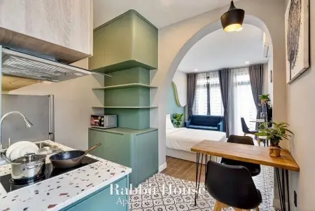 Cho Thuê Studio – Full Nội Thất – Ban Công & Cửa Sổ Thoáng Mát