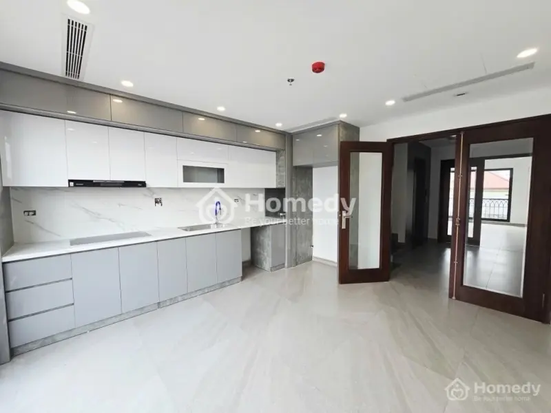 Bán Tổ Ấm Vàng - Phân Lô Hoàng Quốc Việt, Cầu Giấy - Gara Ôtô, Kinh Doanh Đỉnh - 68M2, 7 Tầng, 2 Mt