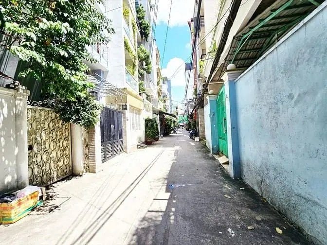 Siêu Hiếm - Biệt Thự Cũ Ngang Hơn 10M Hẻm Xe Tải Thành Thái Quận 10