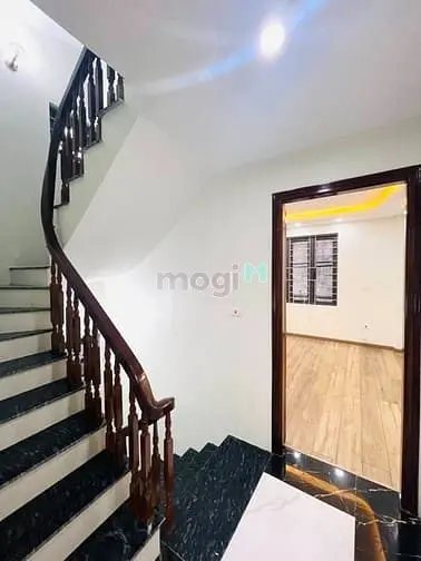 6061520 ảnh đại diện 1