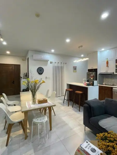 10Tr/Tháng. Nội Thất Đủ, C/C Ruby Garden, 83M2, 2Pn, 2Wc, Tân Bình.