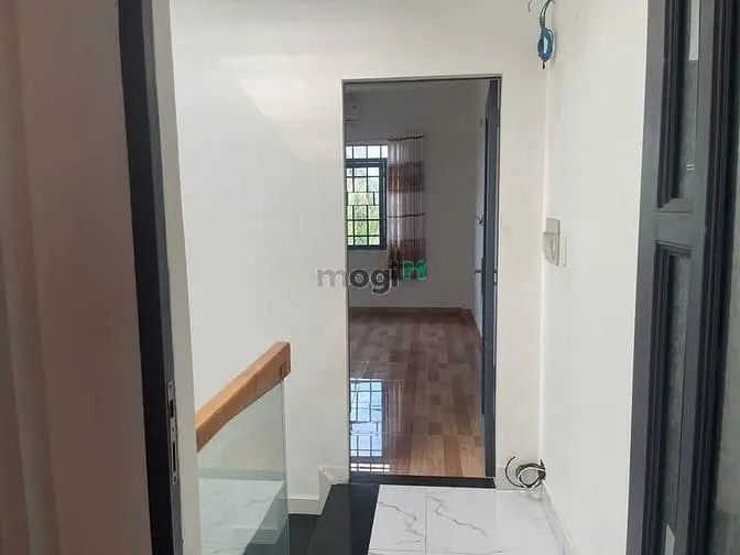 Nhà 1 Trệt 1 Lầu, Dt 64M2, 2Pn, Đường 8 Lò Lu Gần Vinhomes