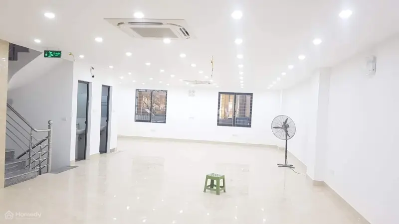 Bán Nhà Mặt Phố Phạm Văn Đồng, Cầu Giấy, Dt: 200M2, Giá: 70 Tỷ, 8 Tầng, Mt: 14M, Lh 0983984***