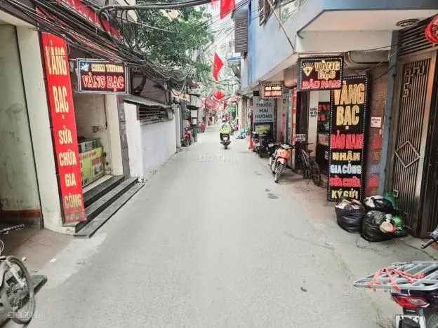 6061868 ảnh đại diện 1