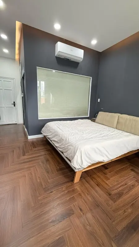 Chính Chủ Cho Thuê Phòng Ở Cao Cấp, Full Nội Thất, Có Ban Công, Khu Dân Cư Cao Cấp, Gần Sát Emart.
