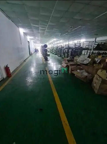 Cho Thuê Nhà Xưởng 1700M2 Thạnh Lộc Gần Ngã Tư Ga Quận 12