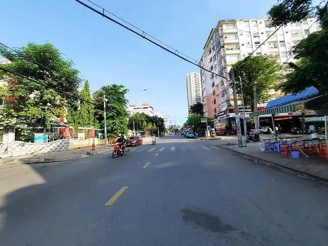 🔥🔥💯Bán Nhà Mtkd Đường Số 23- 4,5X20M 5 Tầng Đoạn Sung Gần Đường 26