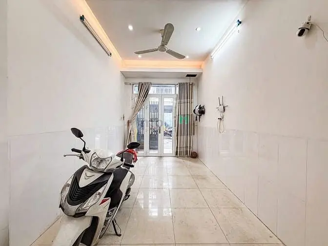 Thành Thái Quận 10 - Hẻm Xe Tải - 6Pn - Tiện Ở Cho Thuê - Nhỉnh 10 Tỷ