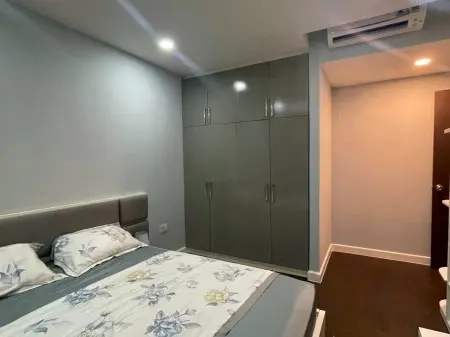 Cho Thuê Căn Hộ The Tresor Quận 4 3Pn- 2Wc- Dt : 93M2- Hồ Bơi, Phòng Gym