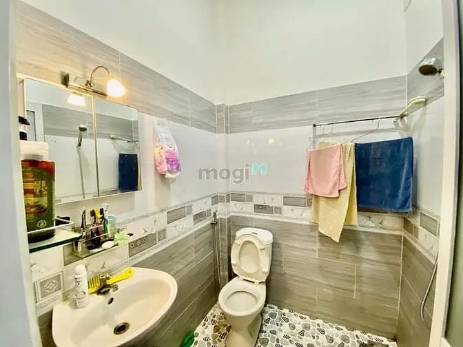 Nhà Xinh 2 Tầng - 43M2 -Hxh -Lũy Bán Bích - Phú Thọ Hoà Chỉ Hơn 4Tỷ