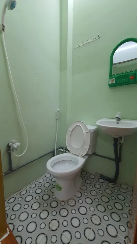 Phòng Giá Rẻ Ngay Đỗ Xuân Hợp - Gấp Gấp