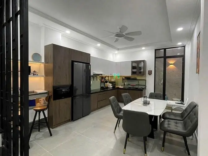 6061944 ảnh đại diện 1