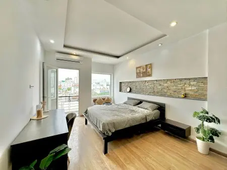 Cho Thuê Căn Hộ Ban Công Máy Giặt Riêng View Landmark Gần Hàng Xanh Giáp Q1 Phú Nhuận