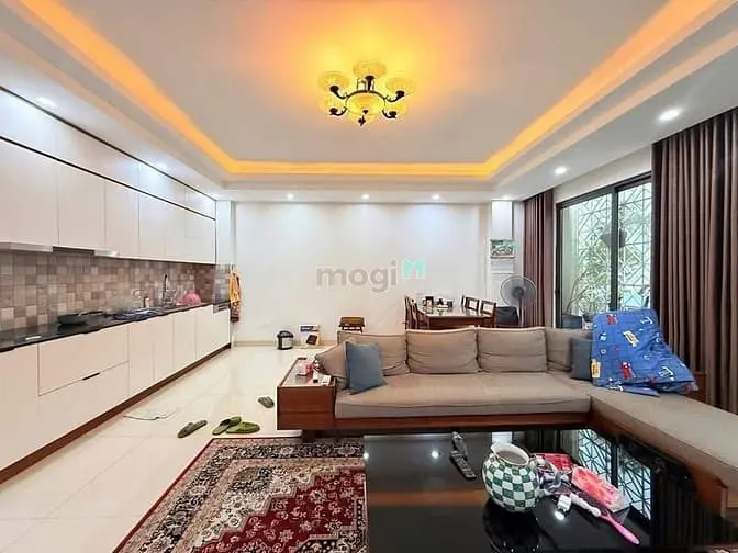 6062083 ảnh đại diện 1