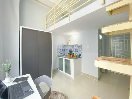 Trống Sẵn Phòng Duplex - Cửa Sổ Trời - Ngay Vlu Cs2 & Iuh