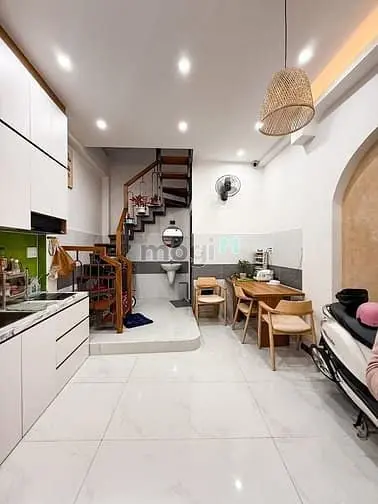 💖 Trái Tim Quận 10 – Nguyễn Tri Phương 🌆 🏠 Nhà 3 Tầng Chỉn Chu, 2Pn